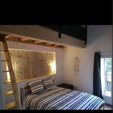 Duplex Refait A Neuf Dans Vieille Batisse Villa Прад Екстериор снимка